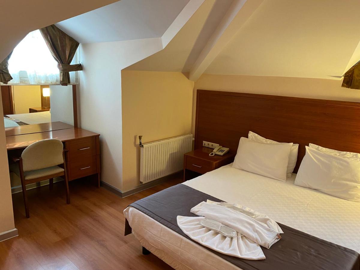 Triada Gayrettepe Otel 3*